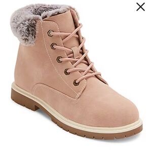 NWT Thereabouts Little & Big Girls Th London Flat
Heel Hiking Boots